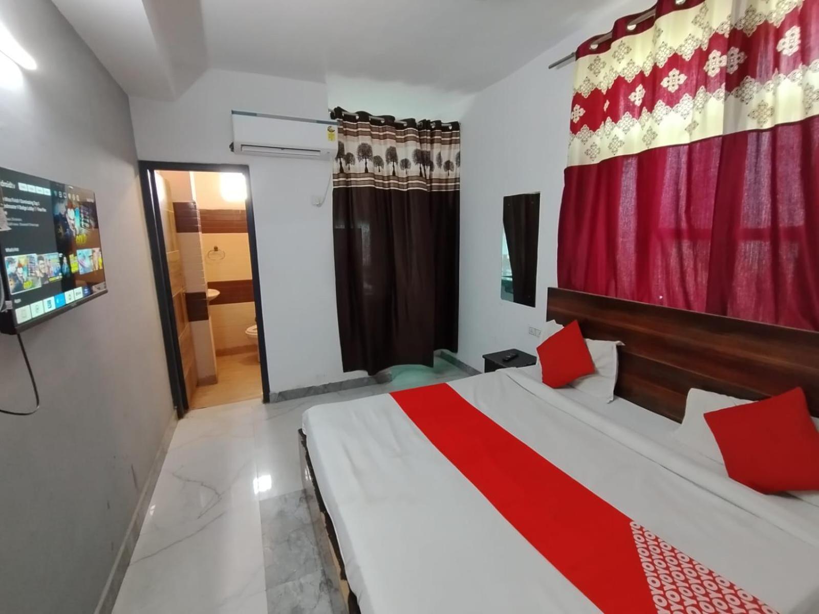 New Signature Village New Delhi Exterior photo