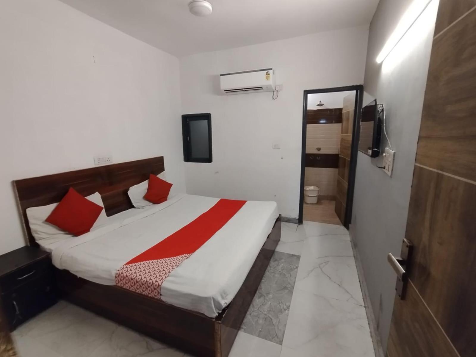 New Signature Village New Delhi Exterior photo